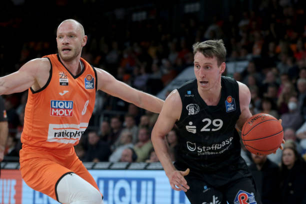 的标价高企 的标价高企