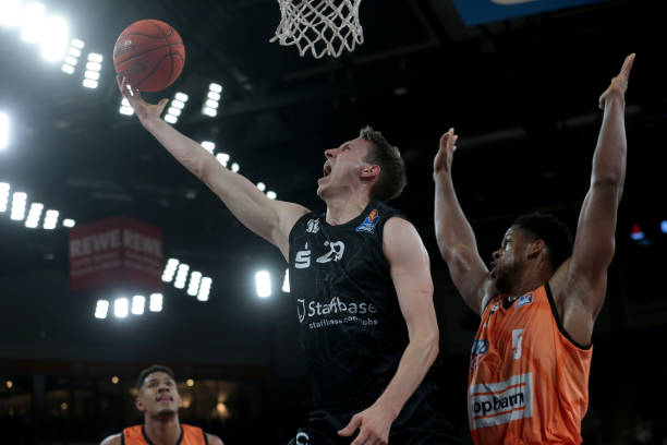 让人既叹息 让人既叹息