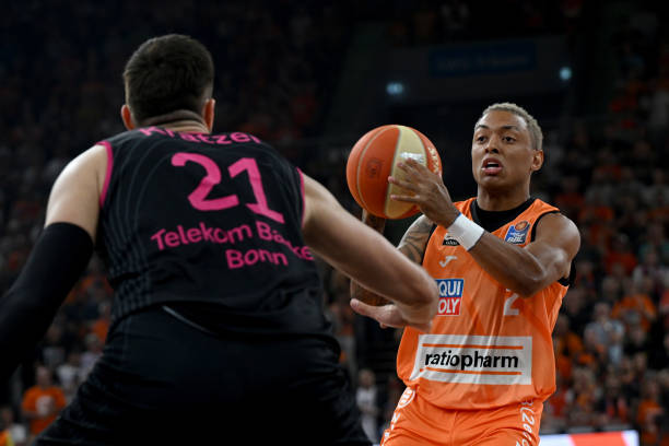 盯人不够紧 盯人不够紧