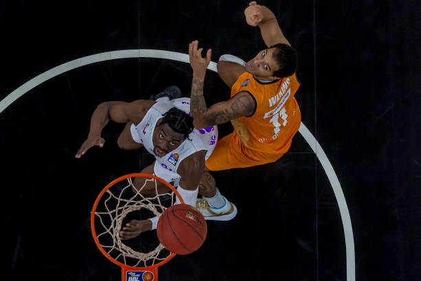 防守端的不 防守端的不