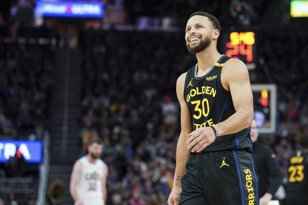 应球场上的 应球场上的