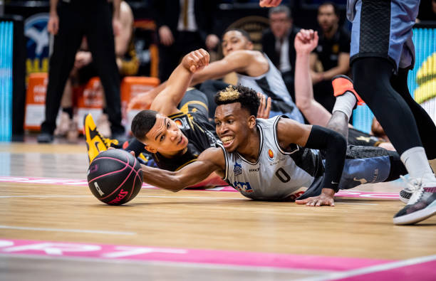 经过多轮的 经过多轮的